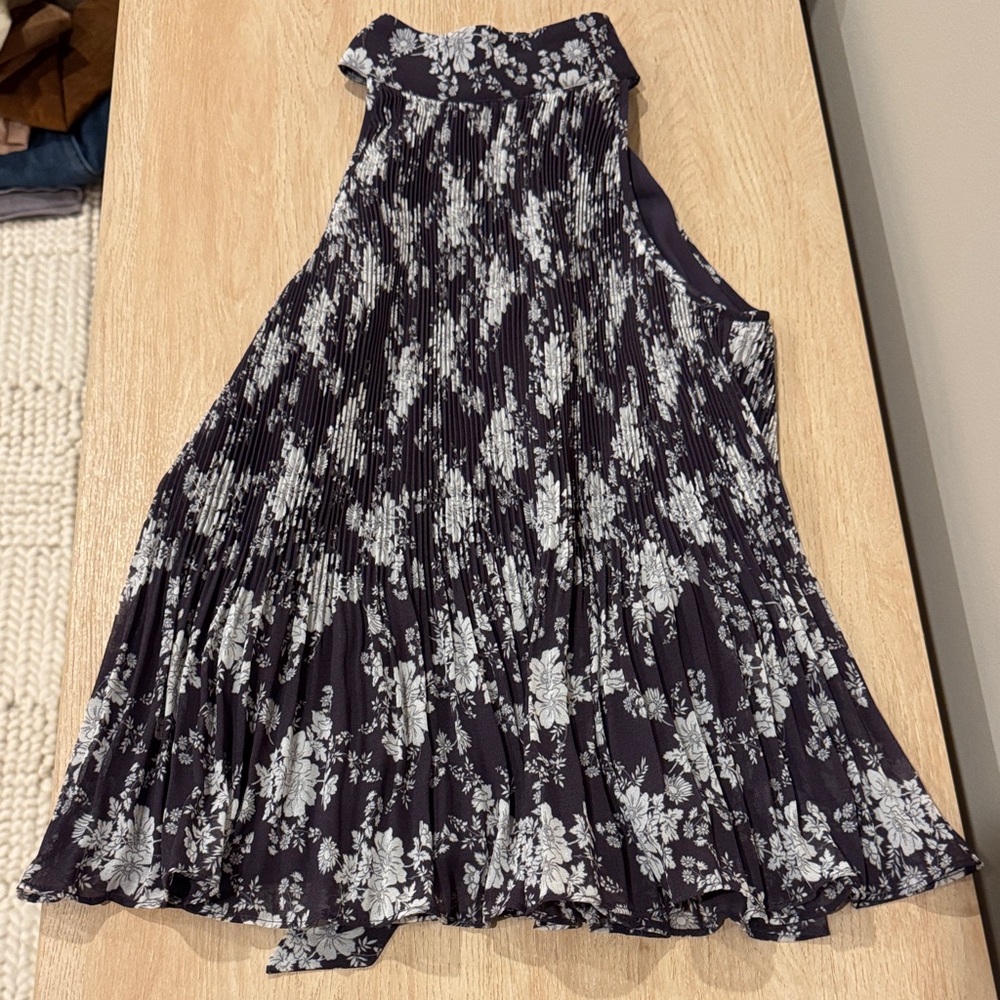 Floral Pleated Women's Skirt